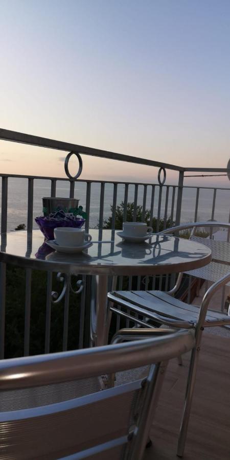 Villa La Casa Di Sara à Pizzo  Extérieur photo
